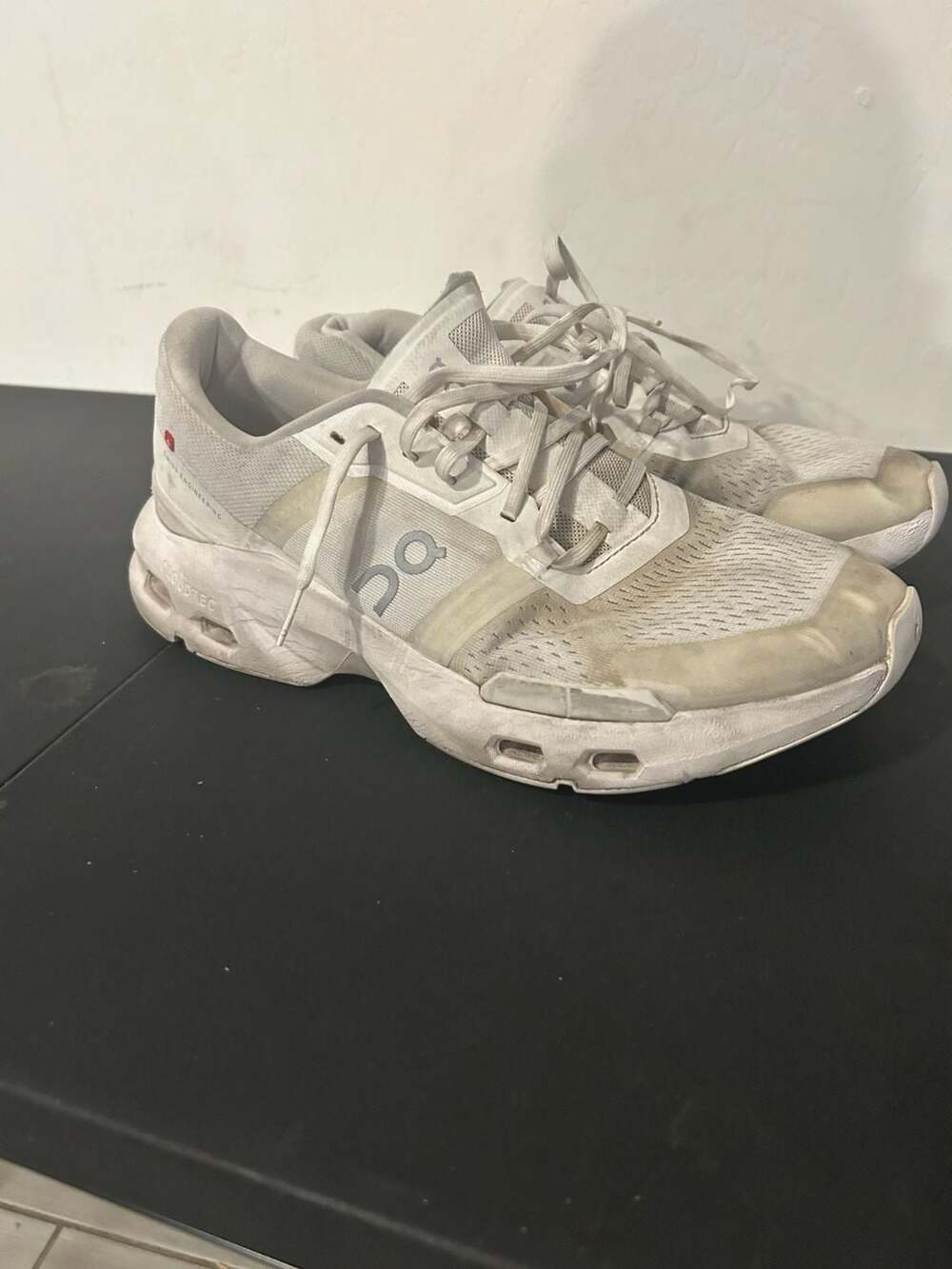 On Running Cloudpulse White Frost Sneakers